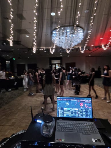 Gallery photo 10 of DJ Royale