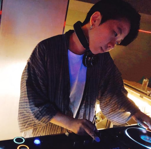Gallery photo 1 of DJ S – Wedding, Party & Event DJ