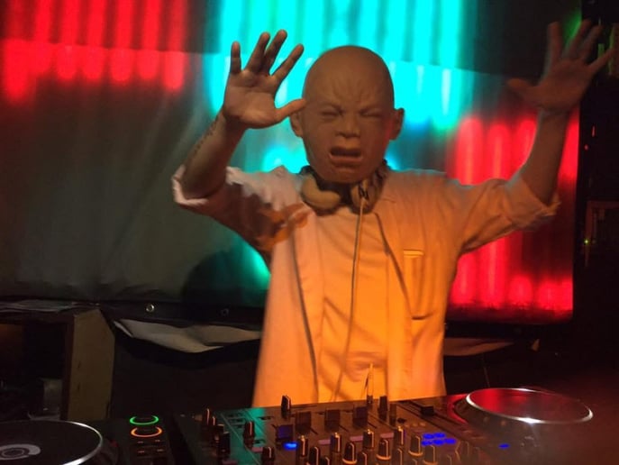 Gallery photo 6 of DJ S – Wedding, Party & Event DJ