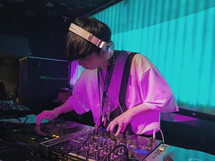Gallery photo 8 of DJ S – Wedding, Party & Event DJ
