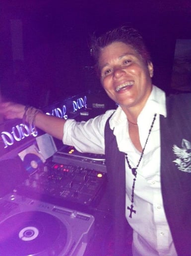 Gallery photo 7 of Dj' s  Yngrid