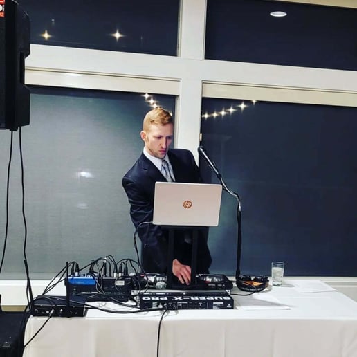 Gallery photo 3 of DJ Sammy Lee