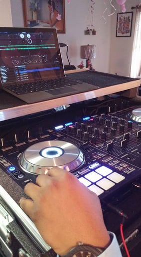 Gallery photo 1 of Dj SAMSATION
