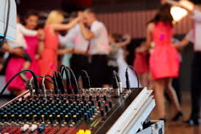 Gallery photo 2 of DJ SandPlex