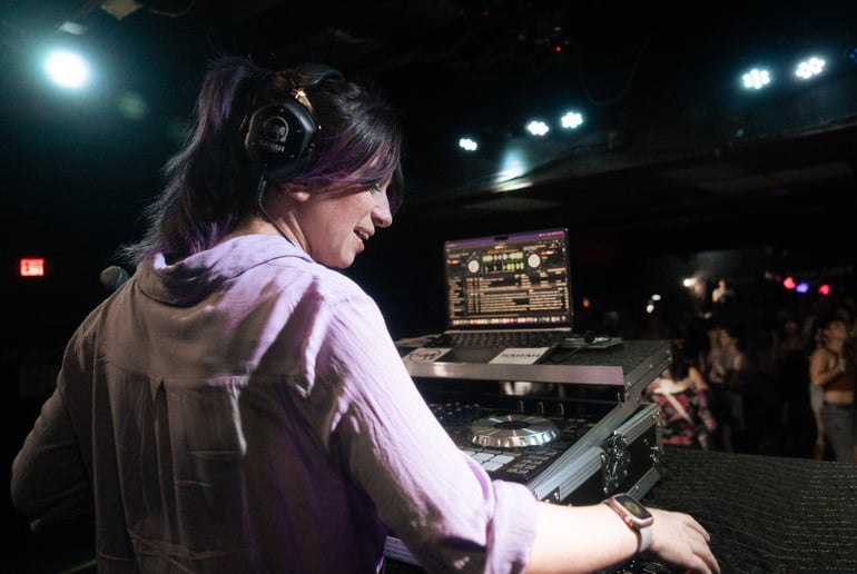 Gallery photo 3 of DJ Sarah Masters and Company