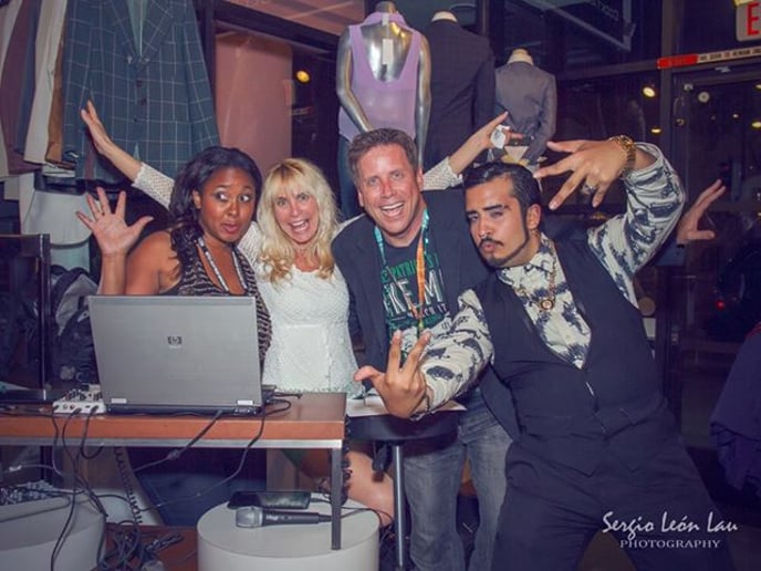 Gallery photo 1 of DJ Sassy Vee