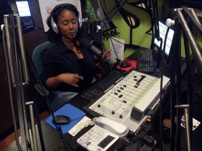 Gallery photo 7 of DJ Sassy Vee