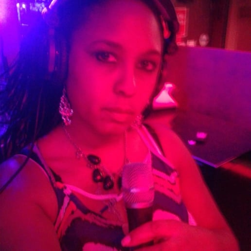 Gallery photo 10 of DJ Sassy Vee