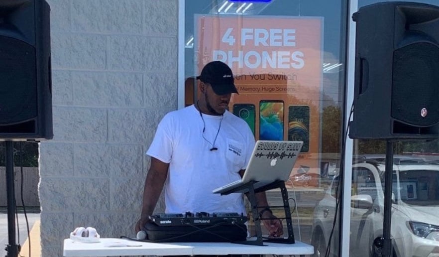 Gallery photo 3 of DJ Saxx