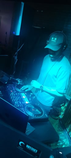 Gallery photo 3 of DJ Scrappy