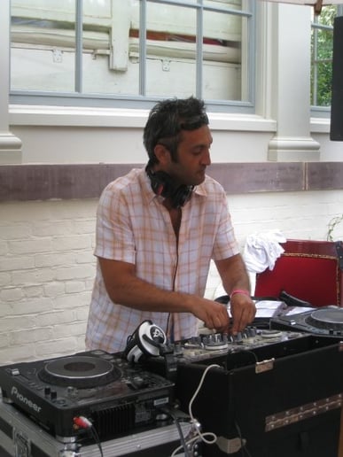 Gallery photo 3 of Dj Seyhan
