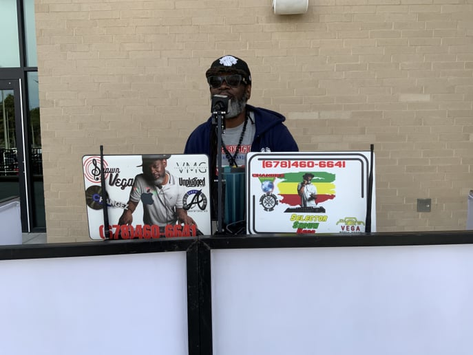 Gallery photo 5 of Dj Shawn Vega