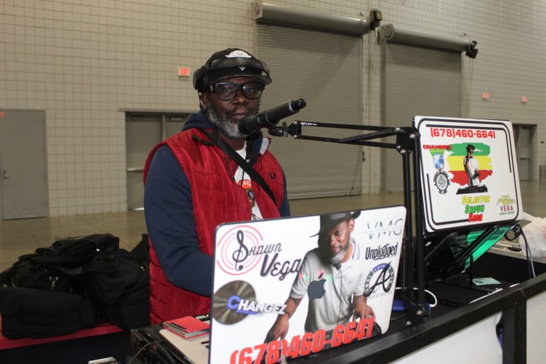 Gallery photo 6 of Dj Shawn Vega