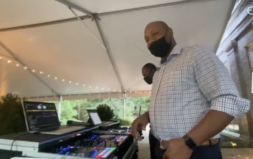 Gallery photo 1 of Dj Shine