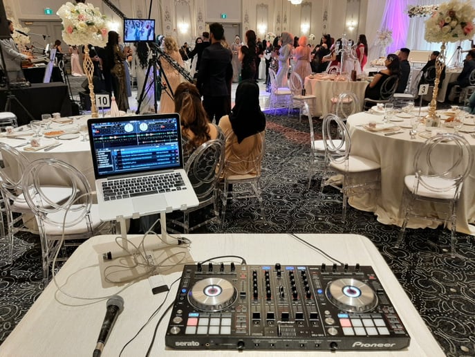 Gallery photo 30 of Dj Sizzle