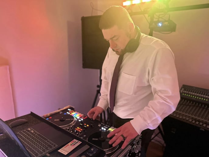 Gallery photo 3 of DJ Triplicate