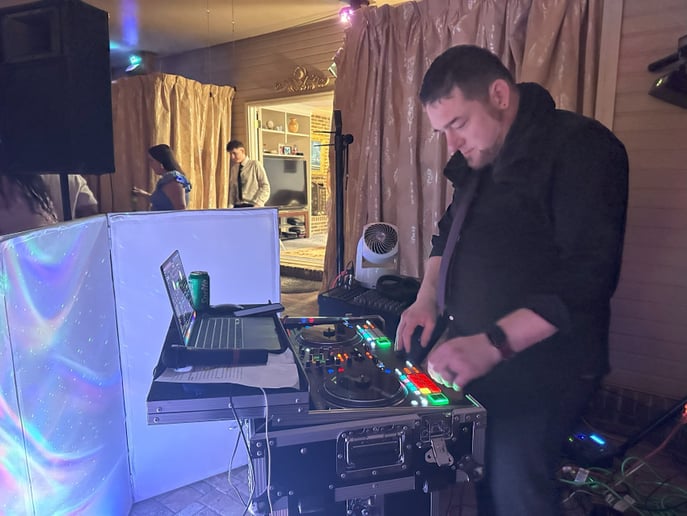 Gallery photo 4 of DJ Triplicate