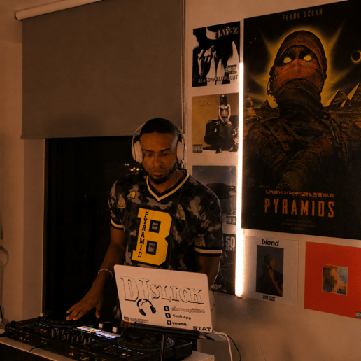 Gallery photo 7 of DJ Slick