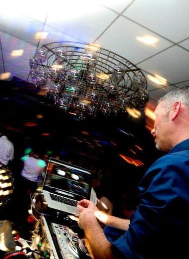 Gallery photo 2 of DJ SlmJmm