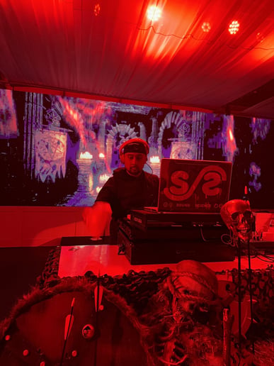 Gallery photo 11 of DJ Sound By Science