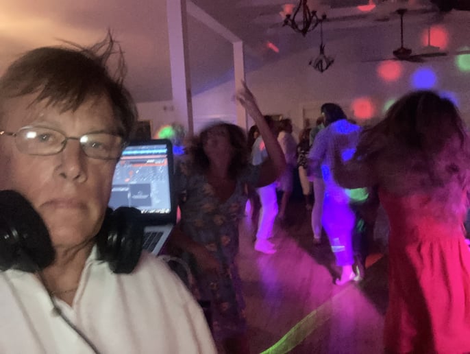 Gallery photo 8 of DJ Sound Entertainment