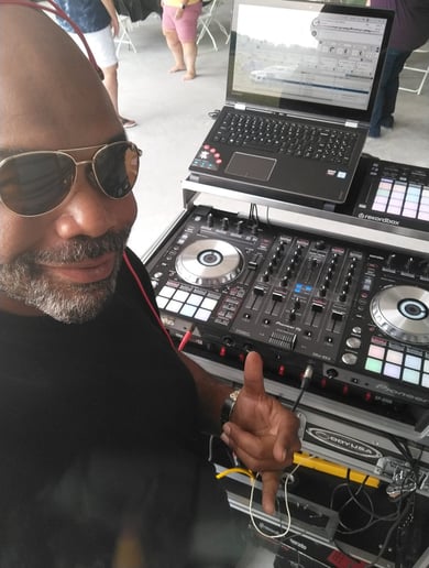 Gallery photo 1 of DJ Stash