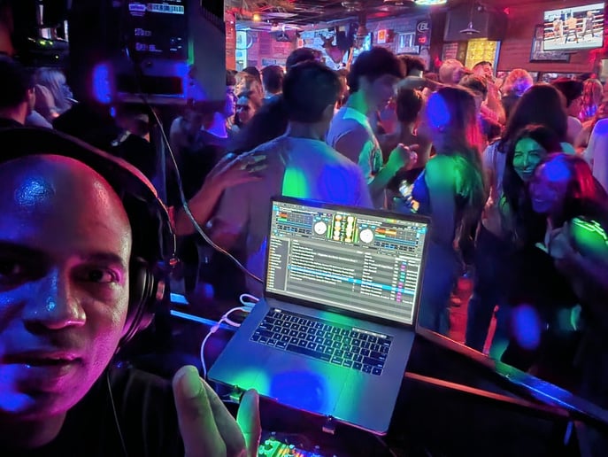 Gallery photo 2 of DJ Storm NYC