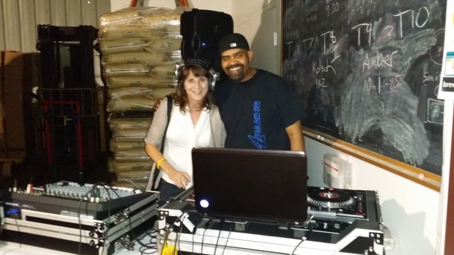 Gallery photo 28 of DJ Stylez