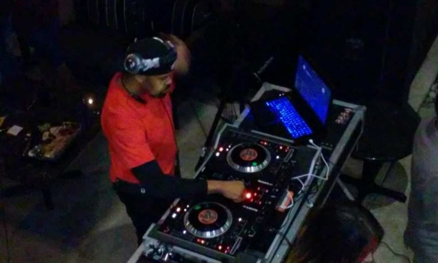 Gallery photo 2 of DJ Stylez