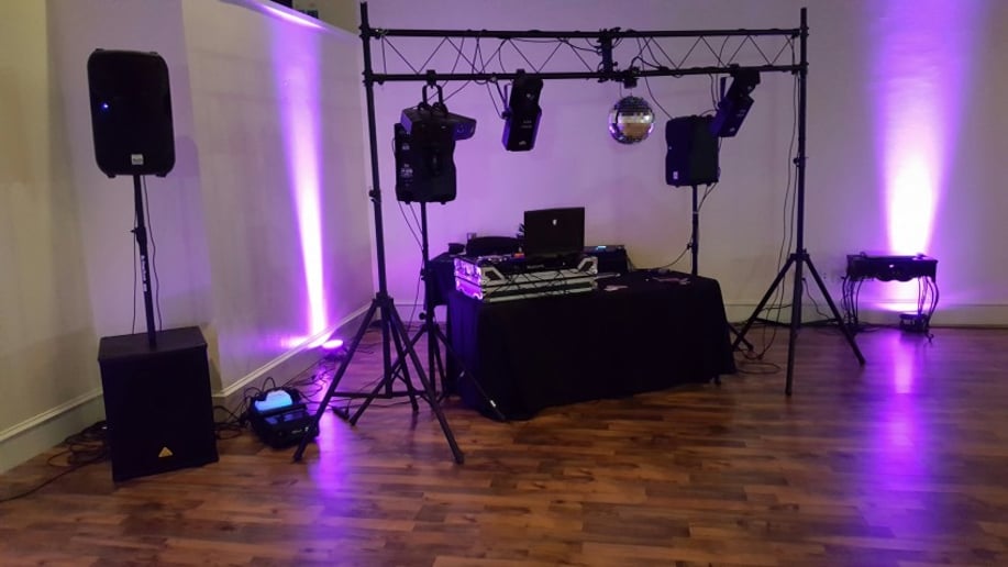 Gallery photo 6 of DJ Stylez