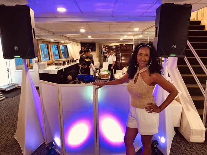 Gallery photo 5 of DJ Summer Boogie