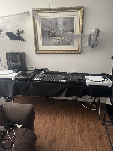 Gallery photo 6 of DJ S.y.e.