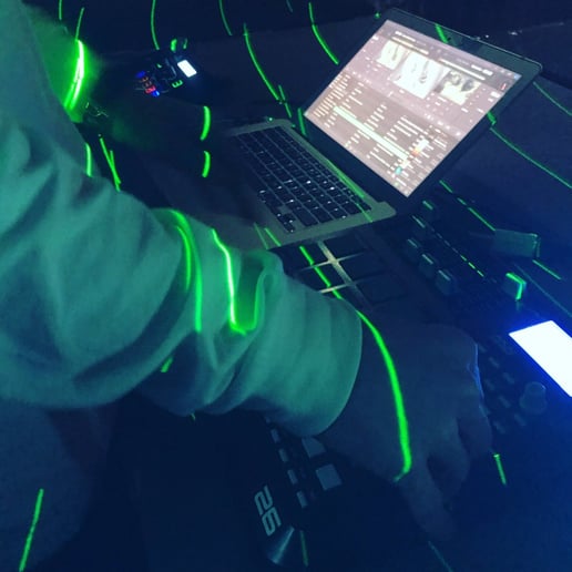 Gallery photo 3 of DJ Syx