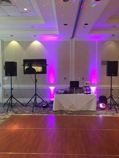 Gallery photo 4 of DJ T PEEZY/Paul's Entertainment