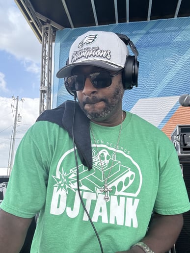 Gallery photo 5 of DJ Tank