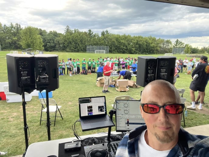 Gallery photo 1 of DJ The Hammer