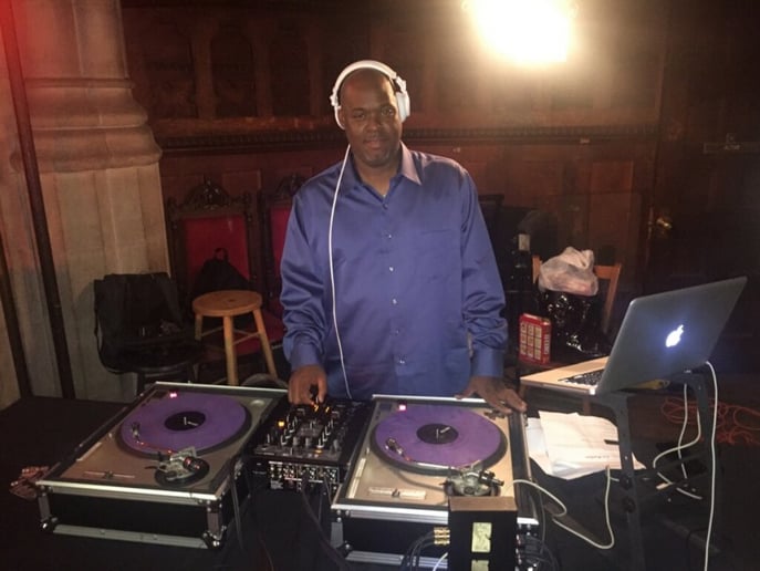 Gallery photo 2 of Dj Throdown Up N Comin  Enterprise