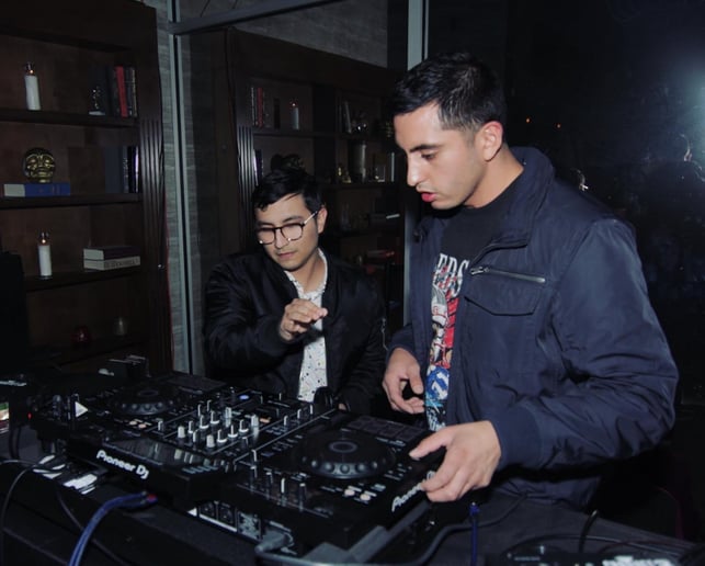 Gallery photo 9 of Dj Tj