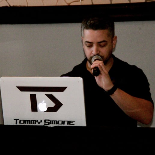 Gallery photo 3 of DJ Tommy Simone