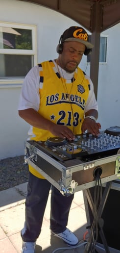 Gallery photo 1 of Dj Tra