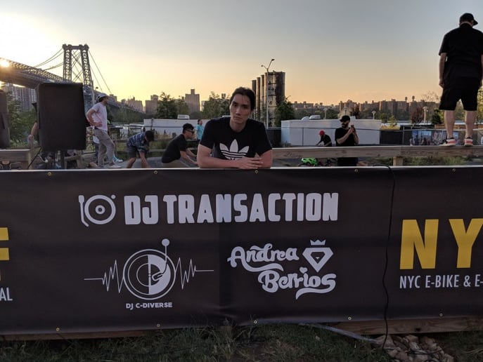 Gallery photo 2 of DJ transaction