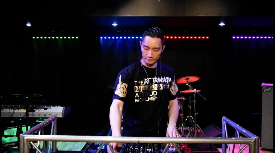 Gallery photo 9 of DJ transaction
