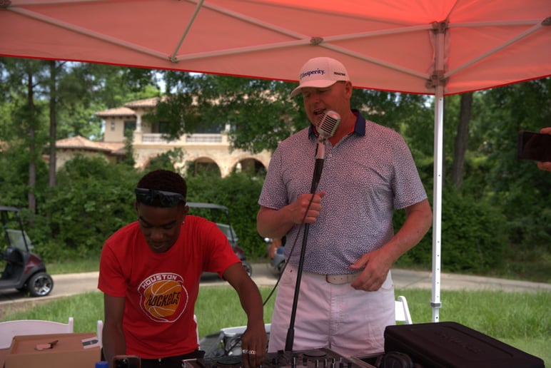 Gallery photo 1 of DJ Trelvis