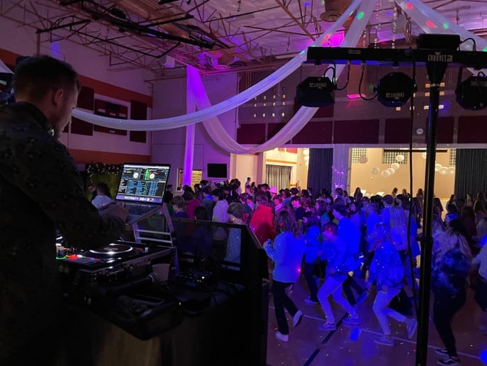 Gallery photo 4 of DJ Drew 702