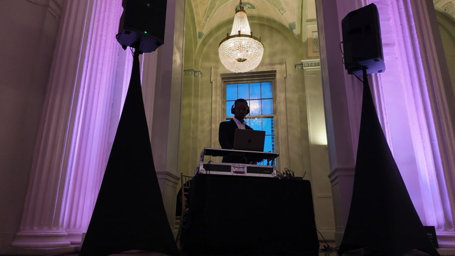 Gallery photo 7 of DJ Triza