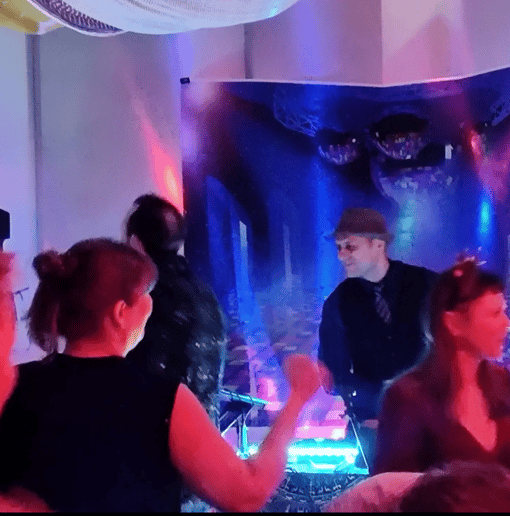 Gallery photo 1 of Dj Tru-Ah