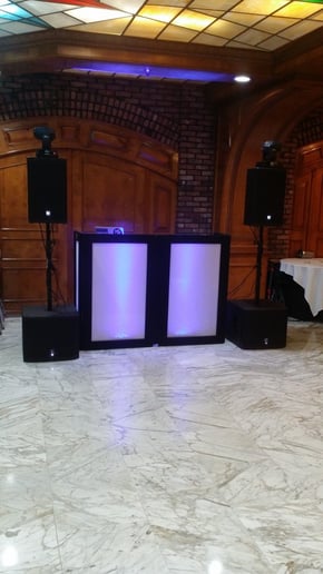Gallery photo 3 of DJ TwinB