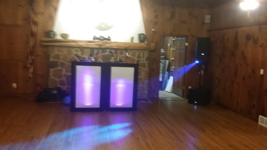 Gallery photo 6 of DJ TwinB