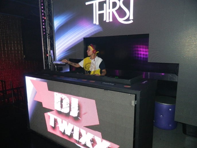 Gallery photo 1 of Dj Twixx