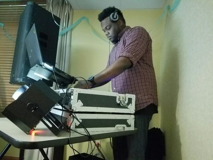 Gallery photo 1 of DJ Ty iMcFly
